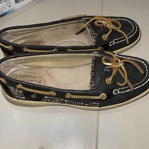 Like New Sperry Topsider shoes 👞